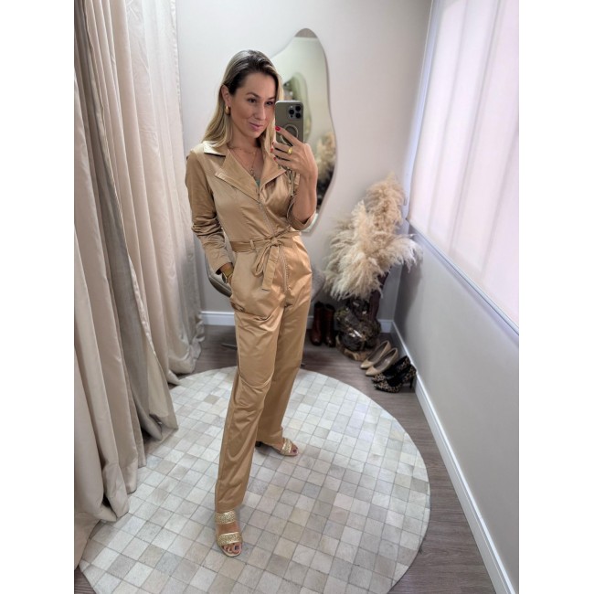 Macacão Alfaiataria Mista Acetinada com Elastano Gatos&Atos.