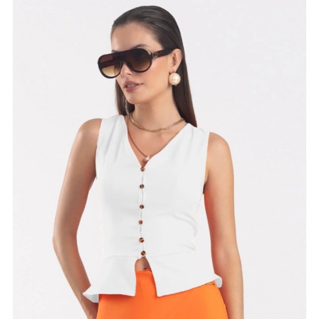 BLUSA BRANCA SEM MANGA COM ABOTOAMENTO FRONTAL BLUSA BRANCA SEM MANGA COM ABOTOAMENTO FRONTAL